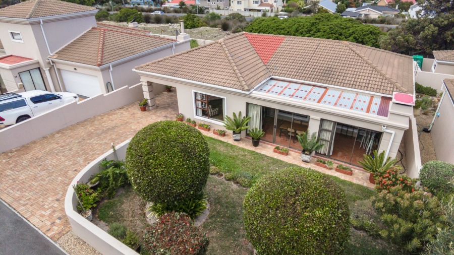 3 Bedroom Property for Sale in Chanteclair Western Cape